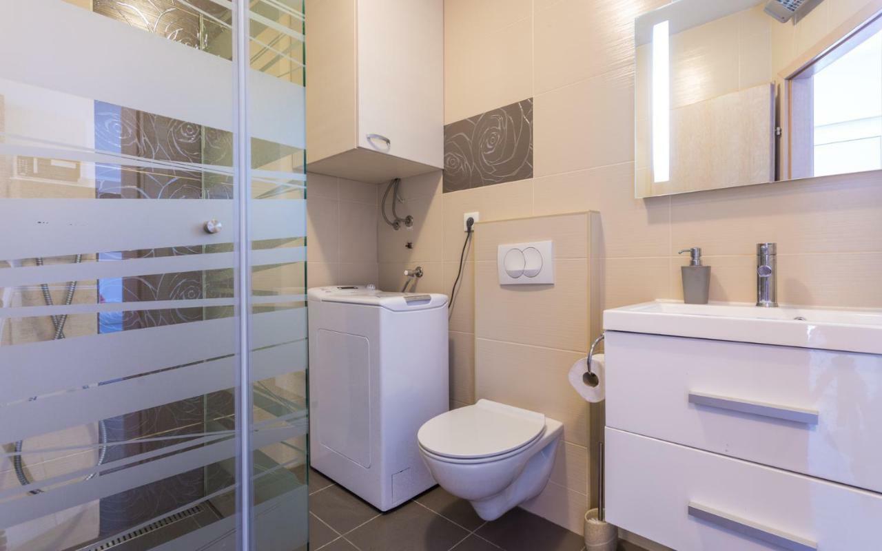 Apartment Trava Klimno Bagian luar foto