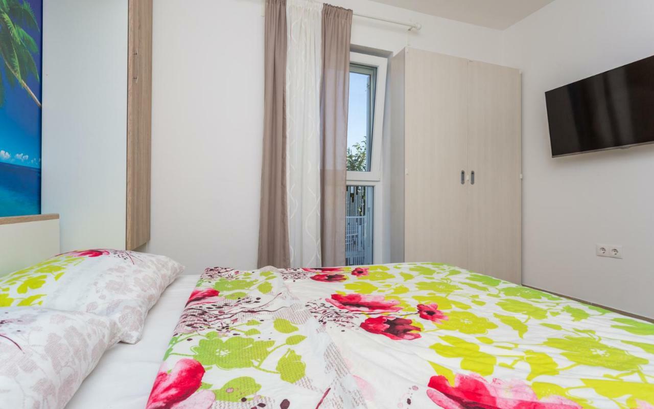 Apartment Trava Klimno Bagian luar foto